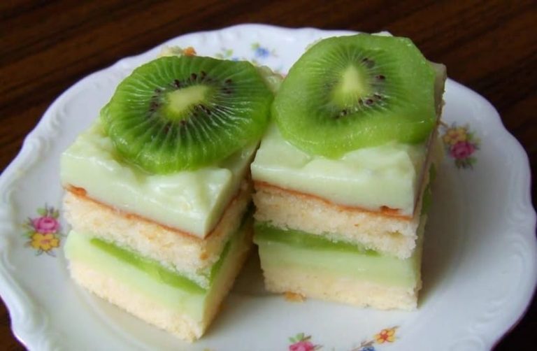 🍰 Ciasto piankowe z soczystym kiwi 🍰