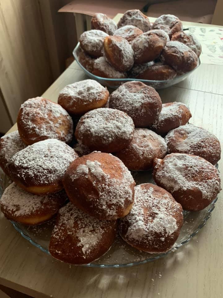 🍩 Tradycyjne Pączki - Przepis na Domowe Słodkości 😋