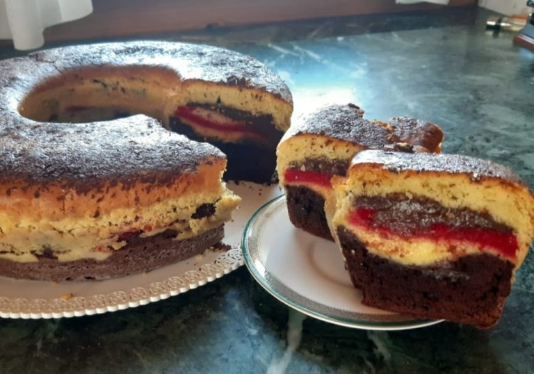 Ciambellone nadziewane kremem zuppa inglese!